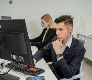 rut-miit-iKlvMVVoexs-unsplash